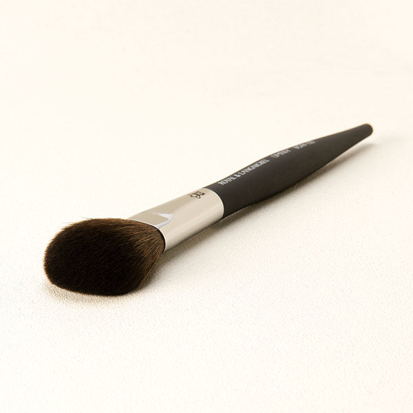 OMNIA® BOM105 Rounded Powder Brush