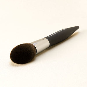 OMNIA® BOM125 Small Pointed Blush Brush