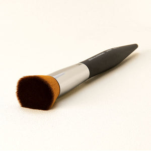 OMNIA® BOM141 Flat Kabuki Brush