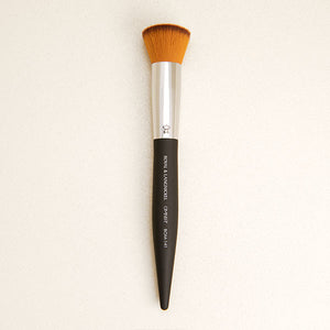 OMNIA® BOM141 Flat Kabuki Brush