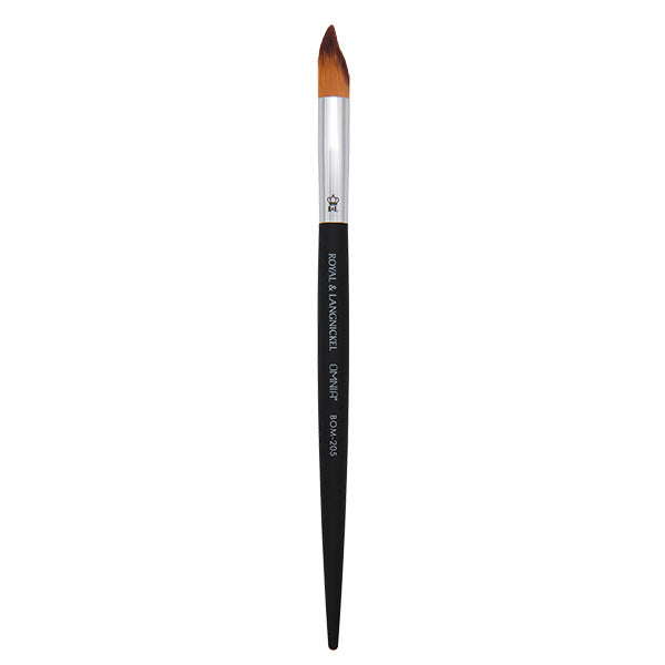 OMNIA® Apply and blend concealer with precision in small areas of the face with the pointed crescent shape of this brush. This style is especially useful in tight areas around the eyes and nose.