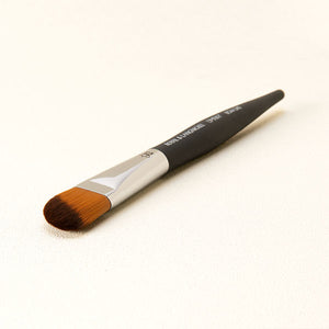 OMNIA® BOM240 Angled Foundation Brush