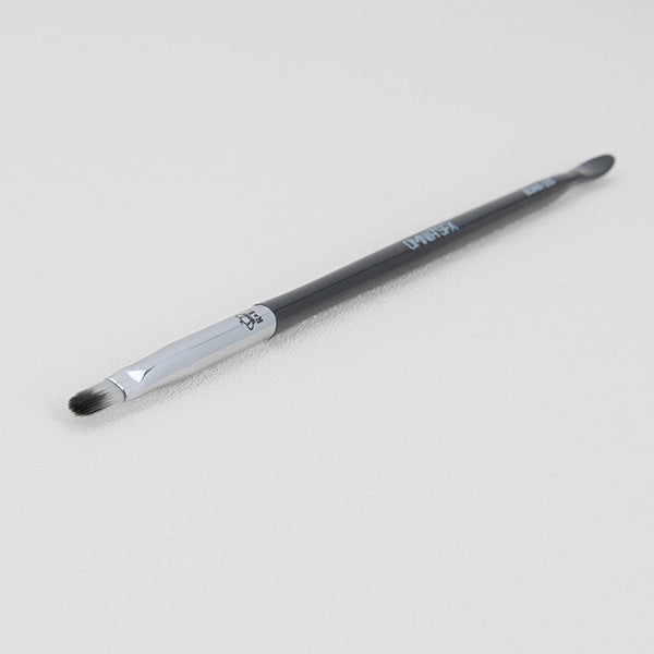 OMNIA® BOMX155 SFX Small Filbert Brush