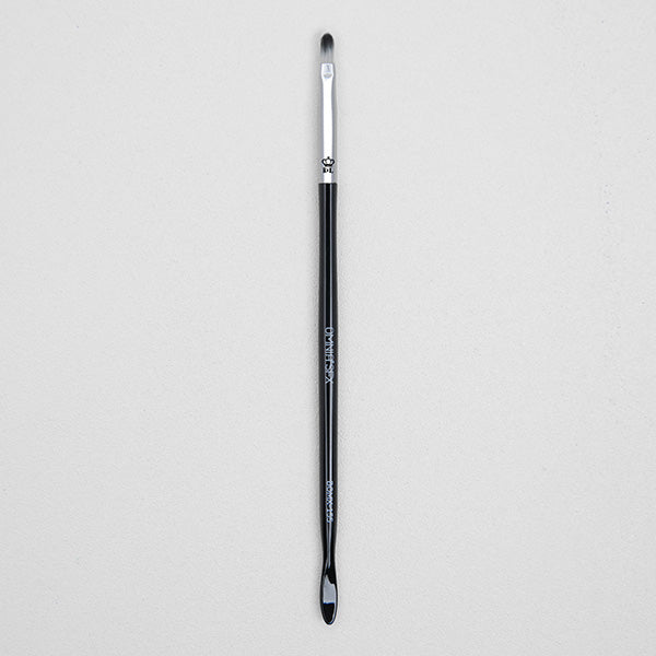 OMNIA® BOMX155 SFX Small Filbert Brush