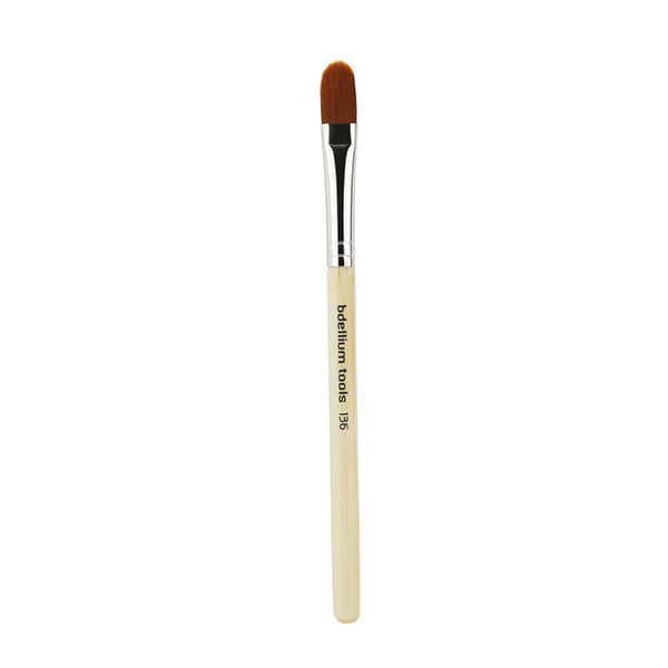 Bdellium Tools SFX Brush 136 Filbert
